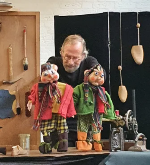 Poppen en verteltheater Nick van der Veer